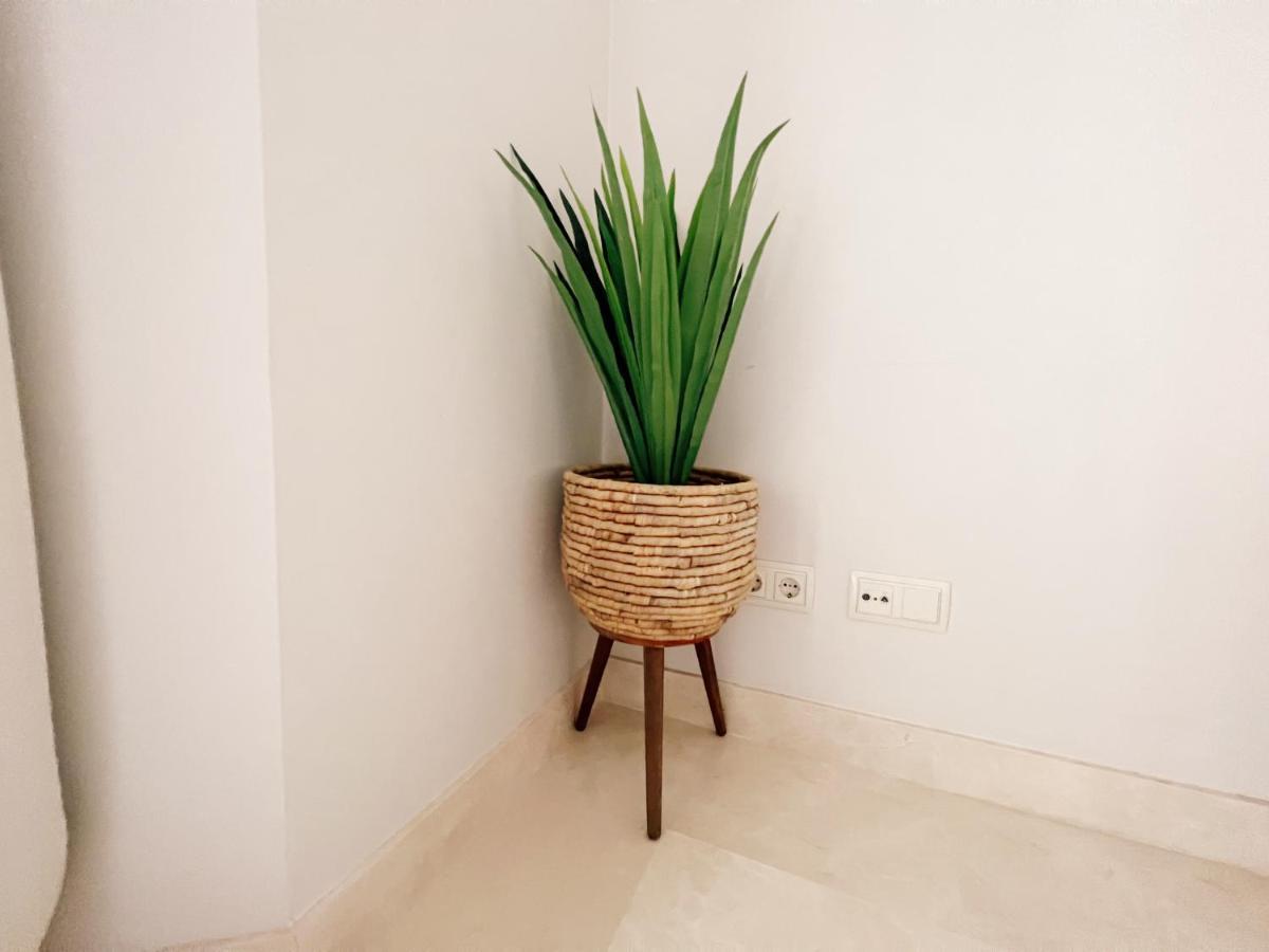 Sotogrande Alboaire- Waterfront Luxury 4 Bedroom Apt In The Marina Of Sotogrande Exterior photo